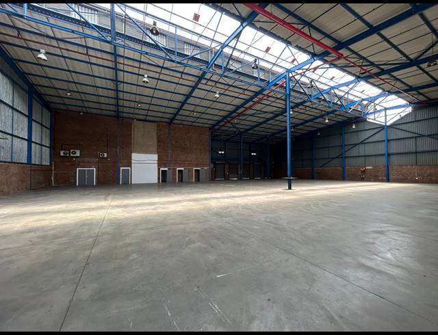 2,170M² WAREHOUSE TO LET IN SPARTAN